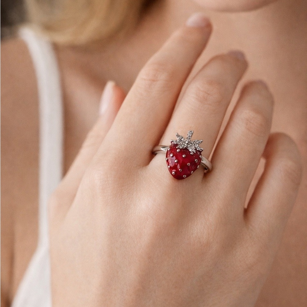 Elegant Red Heart Ring with Silver Band